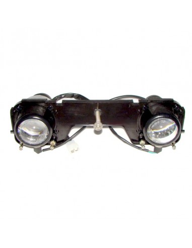 PLASTIKOWA LAMPA PRZEDNIA BENZER QUEBEC