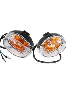 Kierunkowskazy przednie z białym kloszem