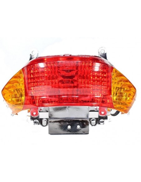 Lampa tylna z żółtymi kierunkowskazami