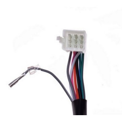 kostka na 9 pinów oraz 1 luźny przewód